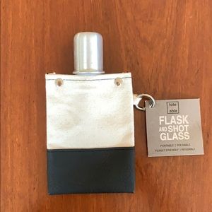 Flask - Tote+Able Flask and Shot Glass